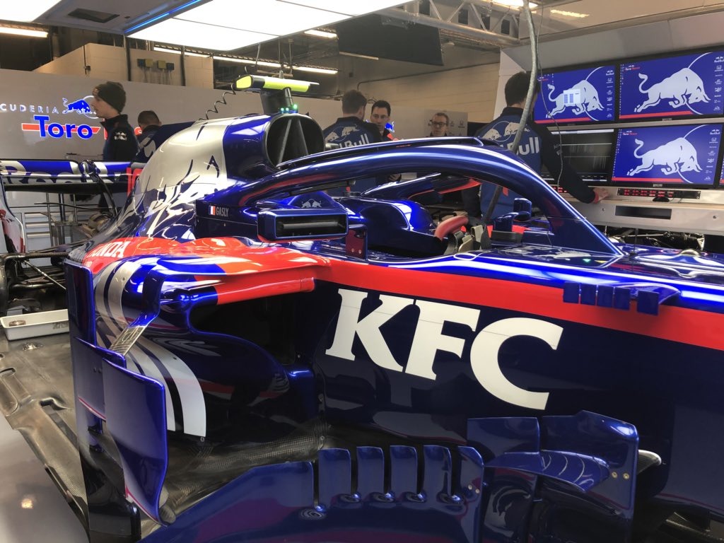 トロロッソ ホンダ F1アメリカgpでケンタッキーフライドチキンとスポンサー契約 Kfc のロゴ入りマシンの写真を公開 Photo F1速報 F1速報