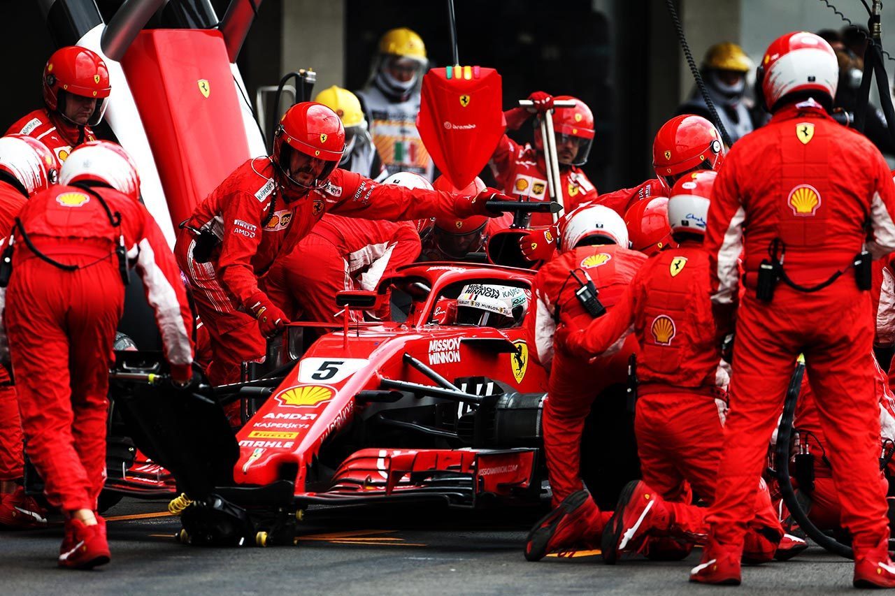 フェラーリf1 上級エンジニアがルクレール担当へ ドライバー間のクルー入れ替えも実施 F1速報公式サイト