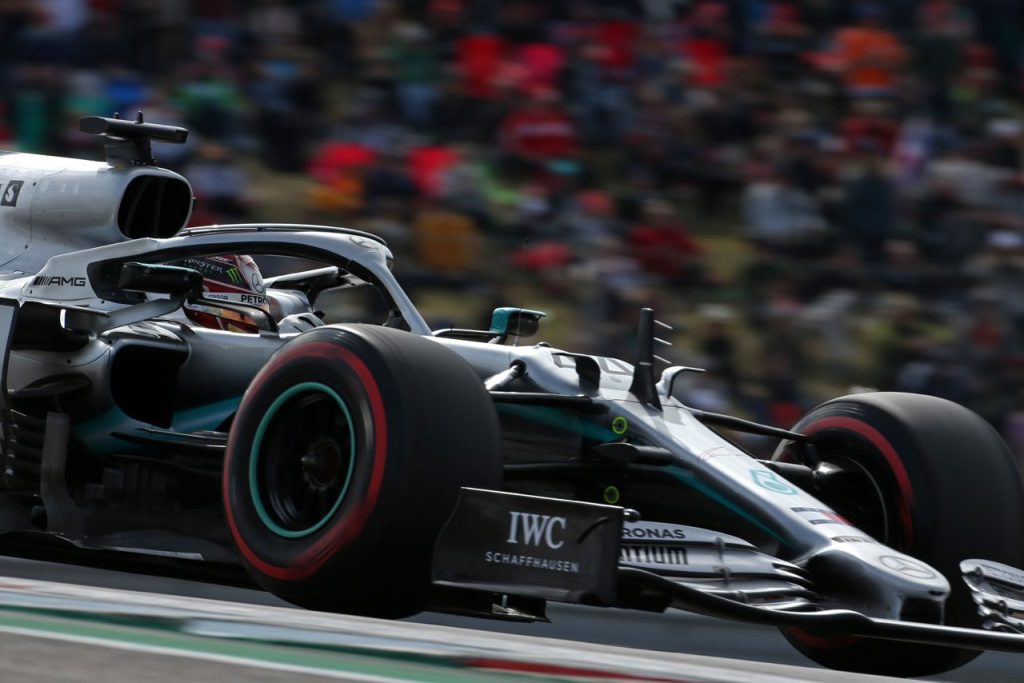 F1アメリカGPで予選低迷のハミルトン、マシントラブルに見舞われ