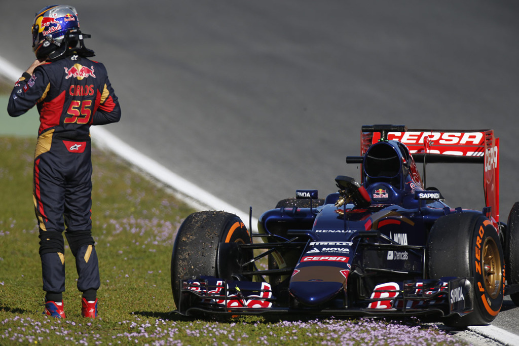 WEB限定】 1/18 スパーク トロ サインツ マレーシアGP STR10