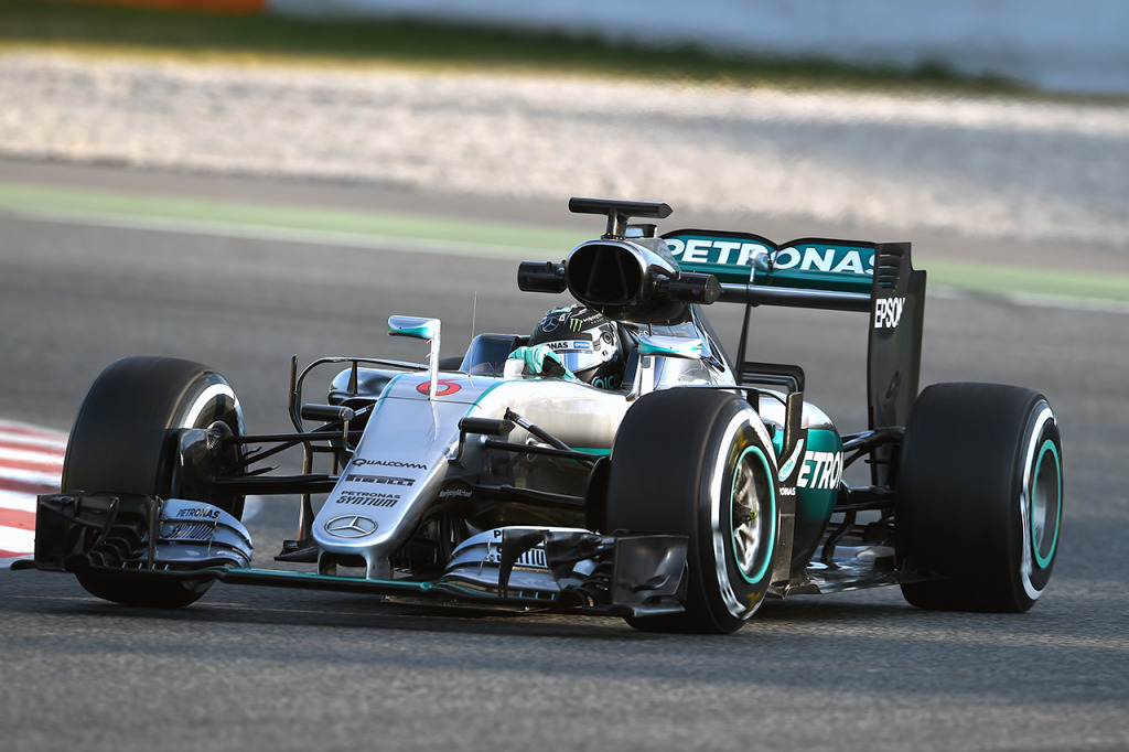 F1メルセデスペトロナスW04 1/18ニコ・ロズベルグ Yahoo!オークション -「1/18 ロズベルグ」の落札相場・落札価格