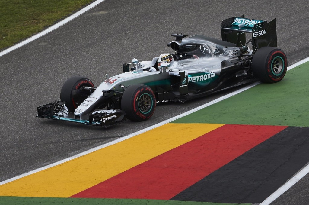 タグ付未使用級 ヒューゴボス メルセデス F1ハミルトン ロズベルグ ジャケット タグ付未使用級 ヒューゴボス メルセデス F1ハミルトン ロズベルグ