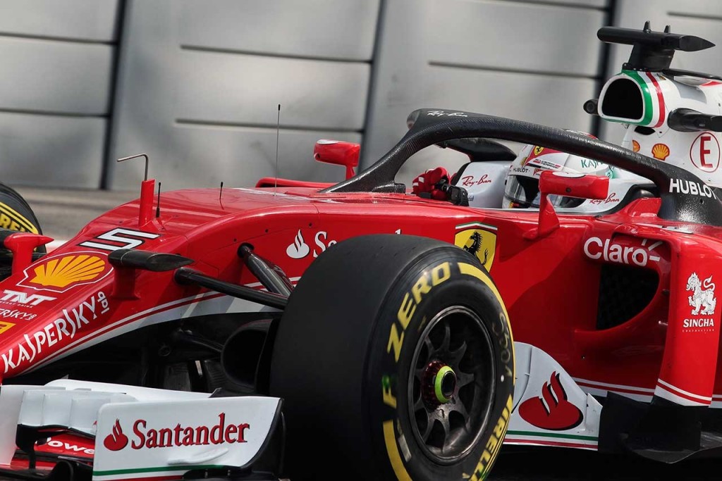 【メーカー再生品】 コレクター必見！ 1／2 ベッテル＆ライコネンの『フェラーリ公式 F1