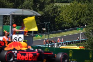 動画 レッドブルの同士討ちでリカルドがリタイア F1第11戦ハンガリーgp決勝 F1速報公式サイト F1速報
