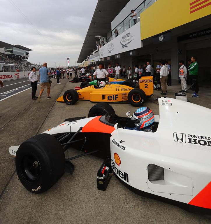 鈴鹿30回記念大会を楽しむ琢磨「マクラーレン・ホンダMP4/6で鈴鹿を