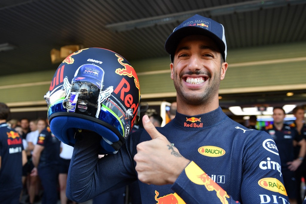 ♦︎レッドブル♦︎ ダニエル・リカルド 2018 1/2スケールミニ