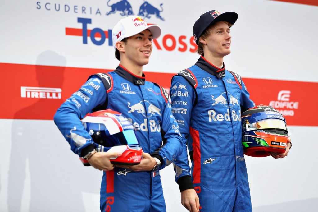 SCUDERIA ToroRosso スクーデリアトロロッソ HONDA ホンダ F1 SCUDERIA ToroRosso スクーデリアトロロッソ HONDA ホンダ F1