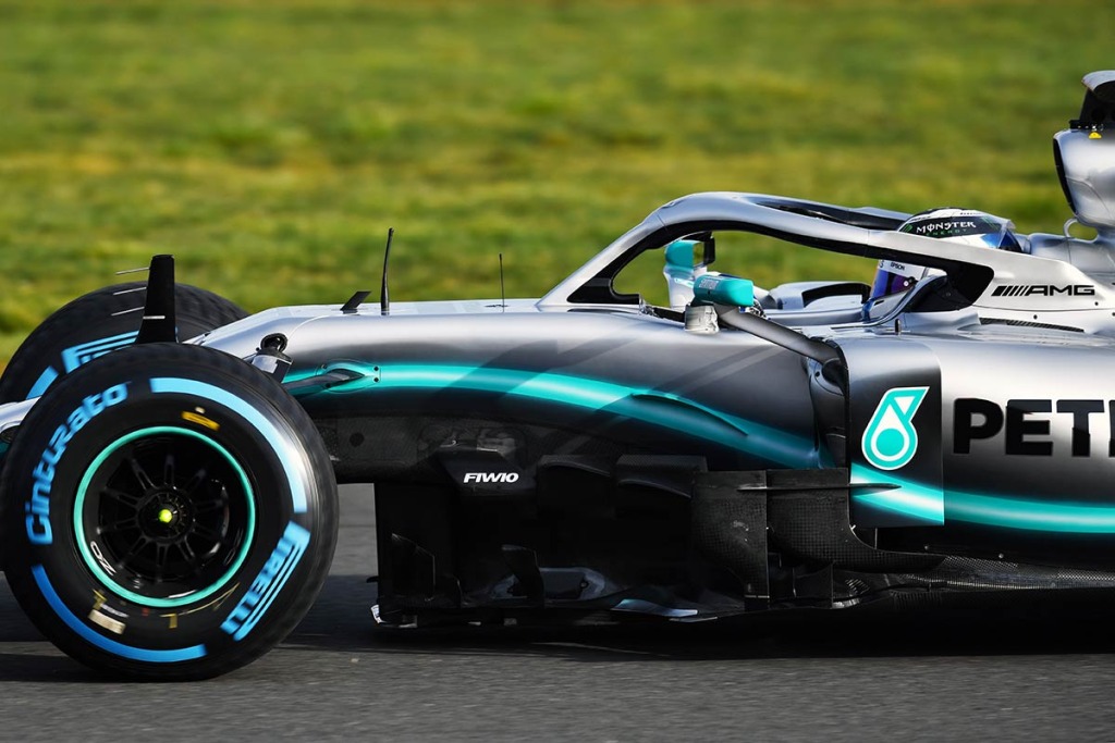 動画】メルセデスF1が新車W10 EQ Power+をシェイクダウン- F速