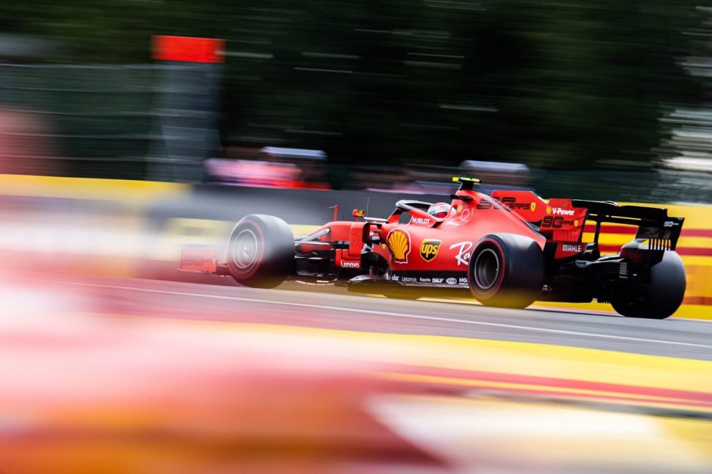 ルクレールはフェラーリF1における事実上のリーダー」逆境での初
