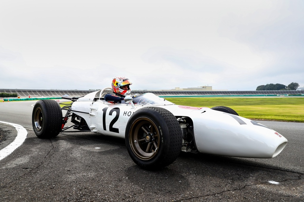 レッドブル・ホンダのフェルスタッペン「日本GP用スペシャルカラーで