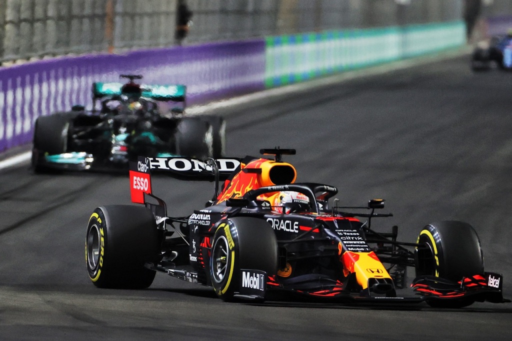 遺恨残す接触。ハミルトンへのブレーキテストでフェルスタッペンに10秒