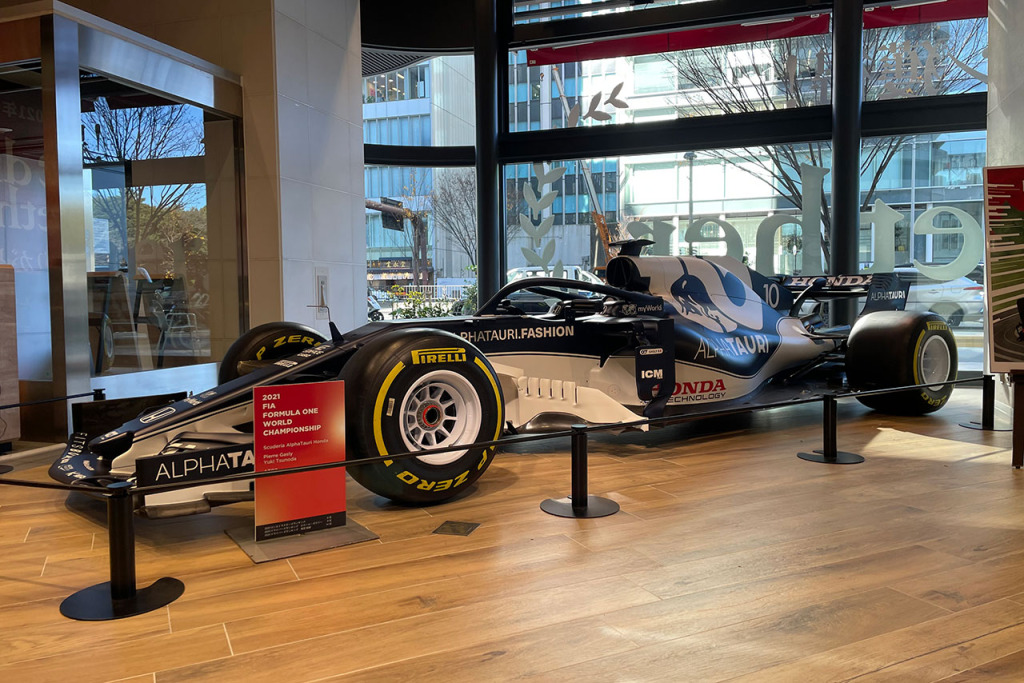 Hondaウエルカムプラザ青山、ホンダF1チャンピオン獲得仕様に。12月14
