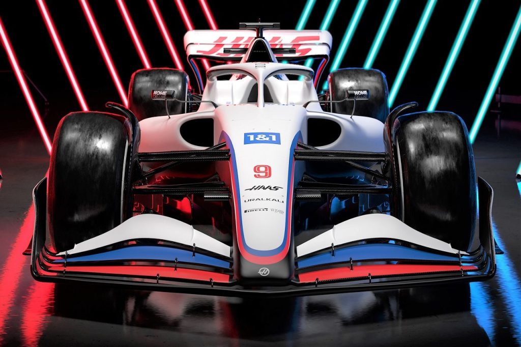 ギャラリー】オラクル・レッドブル・レーシング2022年型F1マシン『RB18