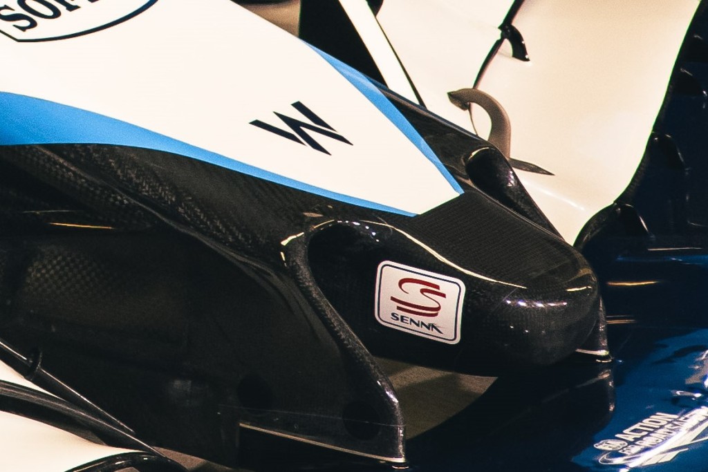 ウイリアムズF1、2022年型『FW44』からアイルトン・セナのロゴを