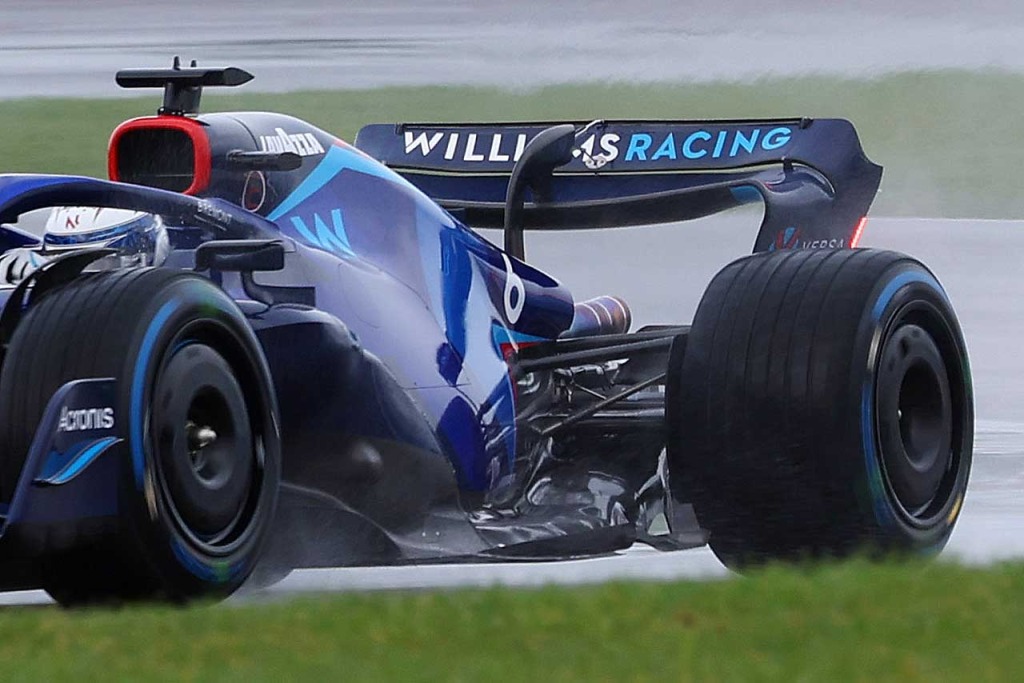 津川哲夫F1新車私的解説】エンジンカバーはほぼ一枚壁