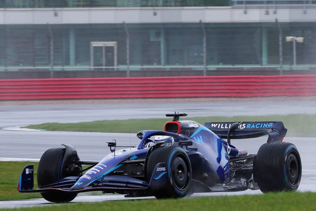 ルクレール、フェラーリの新車F1-75のボディワークに好印象 ルクレール、フェラーリの新車F1-75のボディワークに好印象