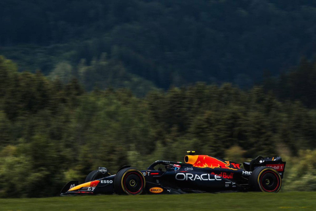 フェルスタッペン、レッドブルRB18のアップグレードは「僕を中心に設計