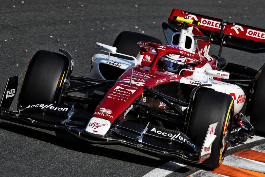 Alfa Romeo F1 ベルギーGP  バルテリ・ボッタス スパーク 1/18 アルファロメオ F1チーム キック C43 2023 F1