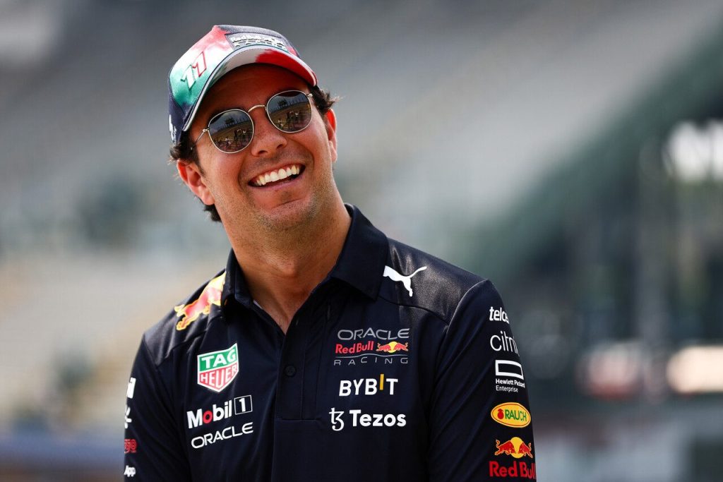 レッドブル セルジオ・ペレス 2022 メキシコGP限定  キャップ レッドブル セルジオ・ペレス 2022 メキシコGP限定 キャップ