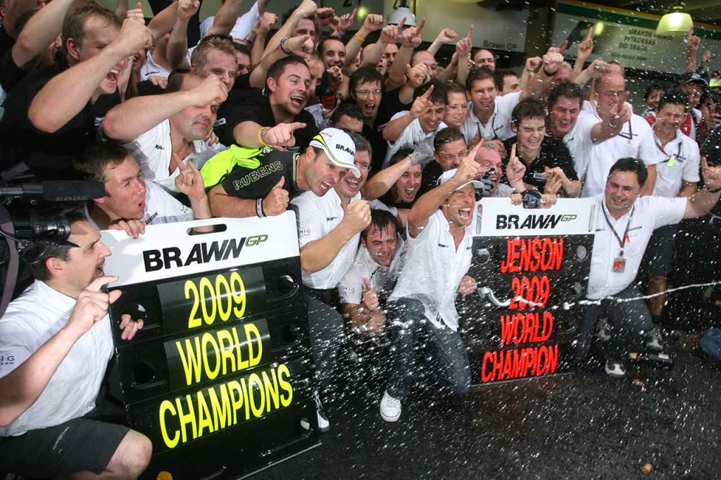 F1 12年 バトン(オーストラリア優勝)ピック、M.ウェバー F1 12年 バトン(オーストラリア優勝)ピック、M.ウェバー - メルカリ