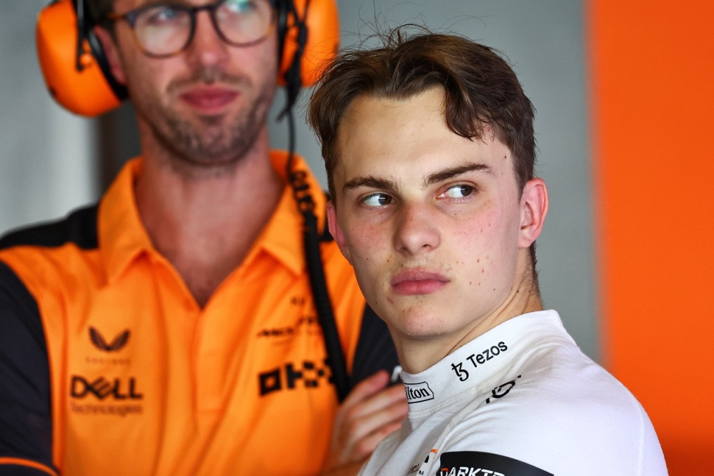 スパーク1/5マクラーレンO.ピアストリ 2023年デビューイヤー F1デビューイヤーは「僕の人生で一番忙しい1年」とピアストリ