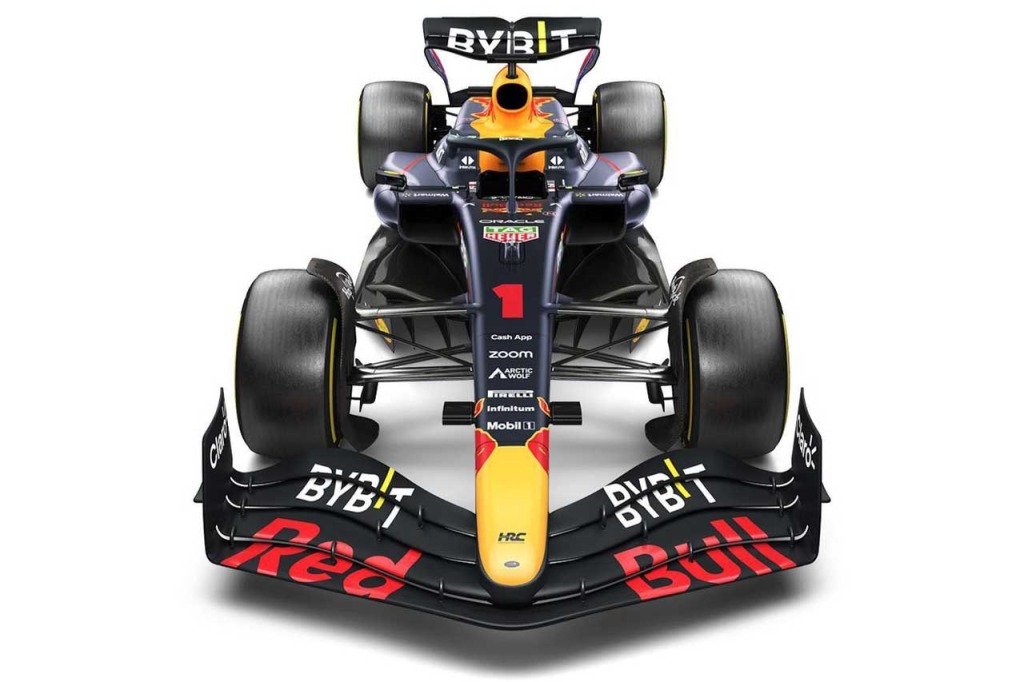 レッドブルF1が非公開で2023年型『RB19』をシェイクダウン「すべて 