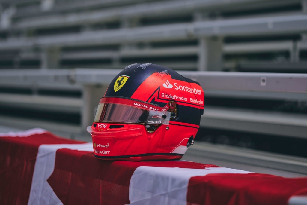 ビルヌーブ・トリビュートデザインのヘルメットで戦うルクレール「今季ベストの金曜日」フェラーリ／F1第9戦- F1速報公式サイト -