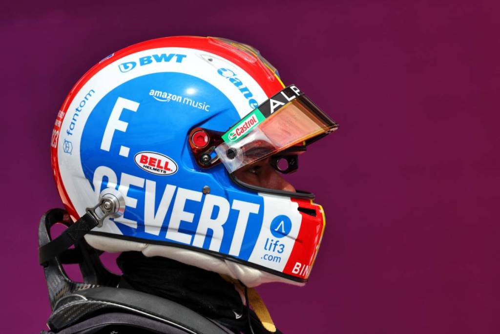 P.ガスリー直筆サイン入 2023実使用ヘルメットバイザー F1