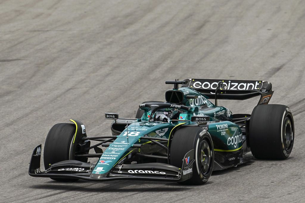 Bridgestone F1  S.ベッテル チャンピオン・イヤー 限定ピンズ Bridgestone F1 S.ベッテル チャンピオン・イヤー 限定ピンズ - メルカリ