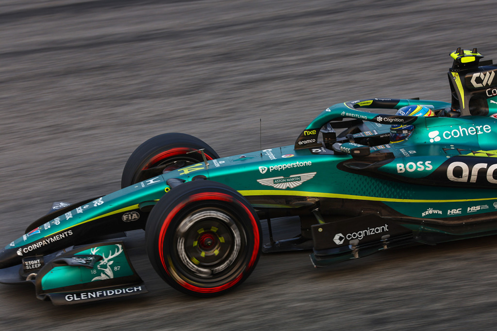 2026年F1日本GPの応援のぼりは全44種類。抽選販売申込は4月1日から